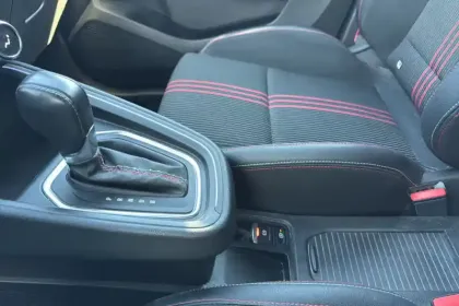 Photo 19 Renault Clio  E-Tech 140 - 21N