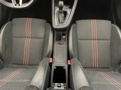 Photo 52 Renault Clio  E-Tech 140 - 21N