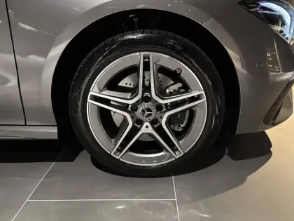 Photo 15 Mercedes CLA  Shooting Brake 250 e Hybrid EQ 8G-DCT