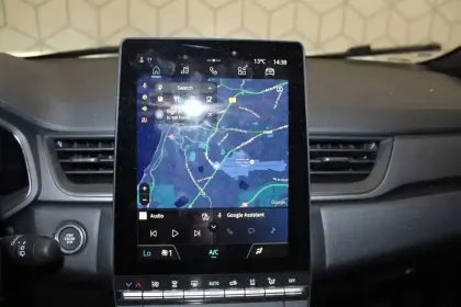 Photo 18 Renault Captur  E-Tech full hybrid 145 ch