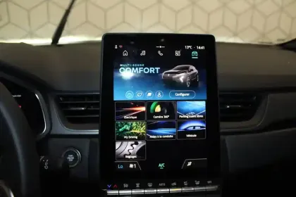 Photo 25 Renault Captur  E-Tech full hybrid 145 ch