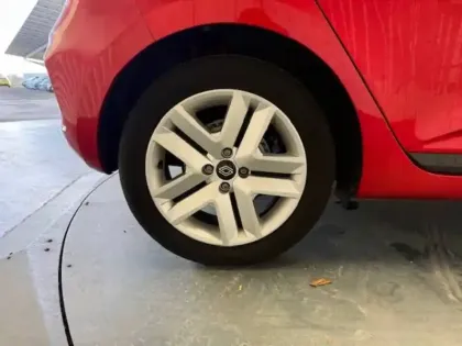 Photo 38 Renault Clio  dCi 100