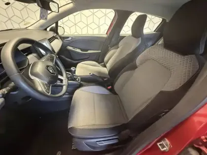 Photo 49 Renault Clio  dCi 100