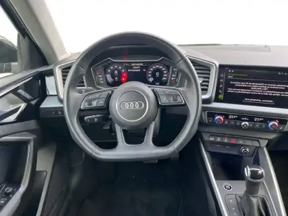 Photo 11 Audi A1  Allstreet 30 TFSI 110 ch S tronic 7