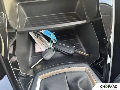 Photo 20 Peugeot 208  PureTech 75 S&S BVM5