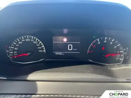 Photo 16 Peugeot 208  PureTech 75 S&S BVM5