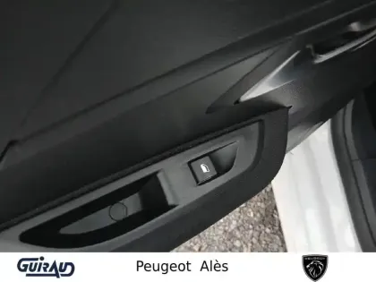 Photo 11 Peugeot 208  PureTech 100 S&S BVM6
