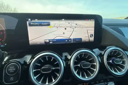 Photo 15 Mercedes Classe B  200 d 8G-DCT