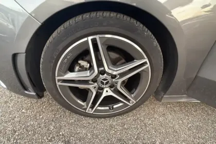 Photo 12 Mercedes Classe B  200 d 8G-DCT