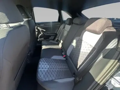 Photo 12 Volkswagen Taigo  1.0 TSI 116 DSG7