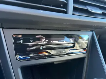 Photo 31 Volkswagen Taigo  1.0 TSI 116 DSG7