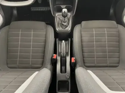 Photo 30 Citroën C3  Turbo 100 ch BVM6