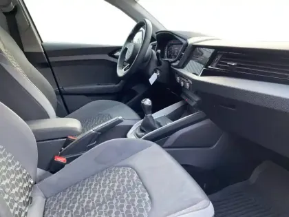 Photo 8 Audi A1  Sportback 30 TFSI 116 ch BVM6