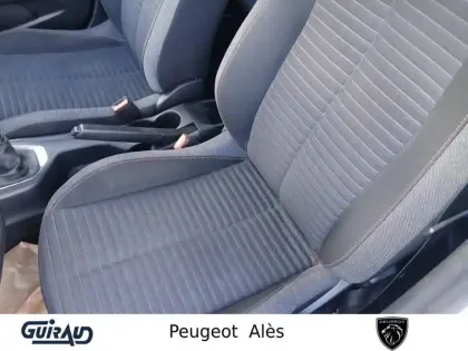 Photo 8 Peugeot 208  PureTech 100 S&S BVM6