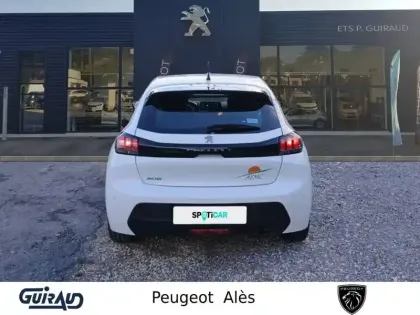 Photo 48 Peugeot 208  PureTech 100 S&S BVM6
