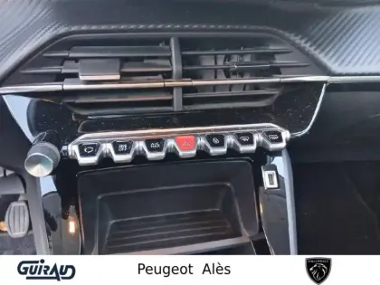 Photo 15 Peugeot 208  PureTech 100 S&S BVM6