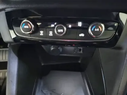 Photo 41 Opel Corsa  Electrique 136 ch & Batterie 50 kw/h