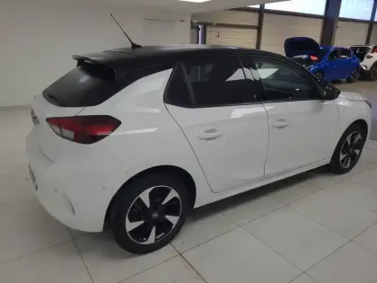 Photo 4 Opel Corsa  Electrique 136 ch & Batterie 50 kw/h