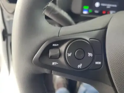 Photo 10 Opel Corsa  Electrique 136 ch & Batterie 50 kw/h