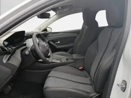 Photo 10 Peugeot 308  Plug-in Hybrid 195 ch e-DCS7