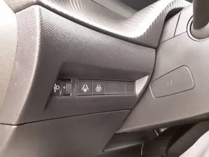 Photo 24 Peugeot 2008  Moteur électrique 136 ch