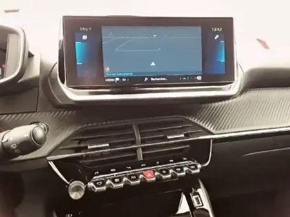 Photo 14 Peugeot 2008  Moteur électrique 136 ch