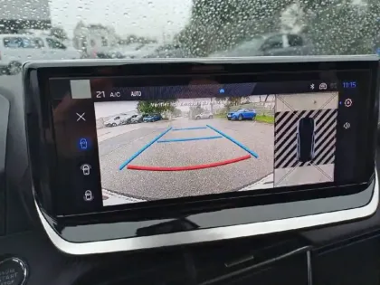 Photo 21 Peugeot 208  Hybrid 110 e-DCS6