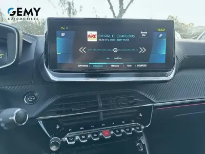 Photo 21 Peugeot 2008  Electrique 136 ch