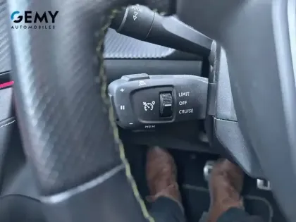 Photo 15 Peugeot 2008  Electrique 136 ch