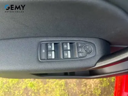 Photo 12 Renault Captur  TCe 90 - 21