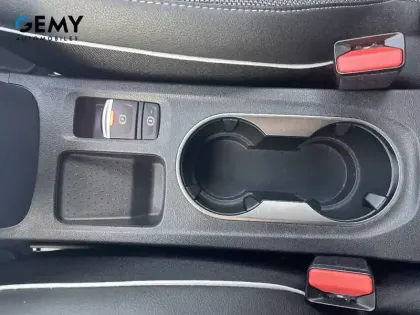 Photo 18 Renault Captur  TCe 90 - 21