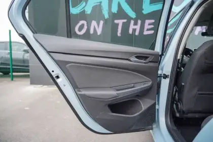 Photo 17 Volkswagen Golf  1.5 TSI EVO2 116 BVM6