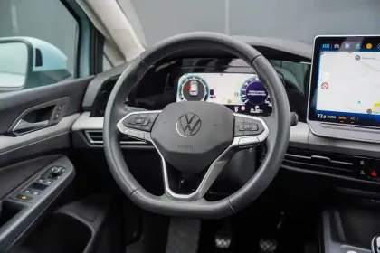 Photo 20 Volkswagen Golf  1.5 TSI EVO2 116 BVM6