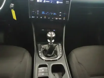 Photo 76 Hyundai Tucson  1.6 T-GDI 150 Hybrid 48V iBVM