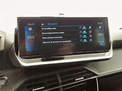 Photo 21 Peugeot 2008  PureTech 130 S&S EAT8