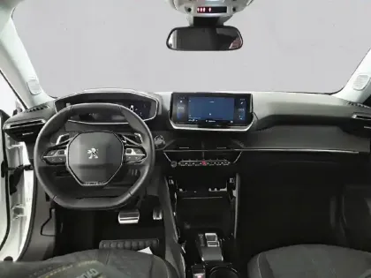 Photo 7 Peugeot 2008  PureTech 130 S&S EAT8