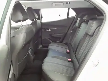 Photo 35 Peugeot 2008  PureTech 130 S&S EAT8