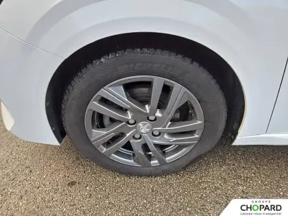 Photo 78 Peugeot 208  BlueHDi 100 S&S BVM6