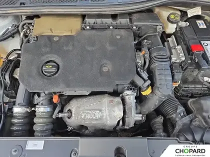 Photo 54 Peugeot 208  BlueHDi 100 S&S BVM6