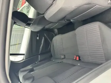 Photo 85 Peugeot 208  BlueHDi 100 S&S BVM6