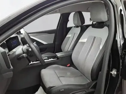 Photo 10 Opel Astra  1.2 Turbo 130 ch BVA8