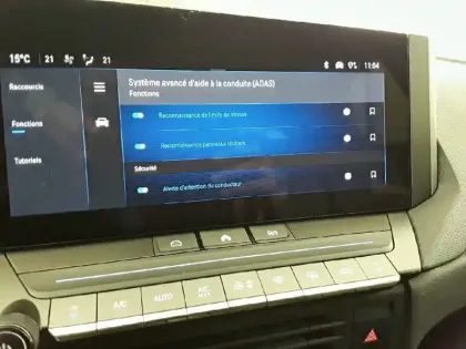 Photo 21 Opel Astra  1.2 Turbo 130 ch BVA8