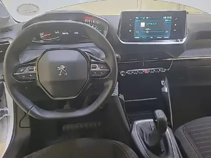 Photo 27 Peugeot 208  PureTech 75 S&S BVM5