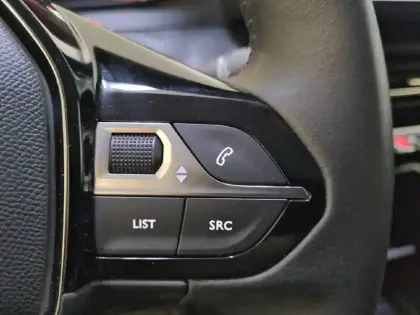 Photo 47 Peugeot 208  PureTech 75 S&S BVM5