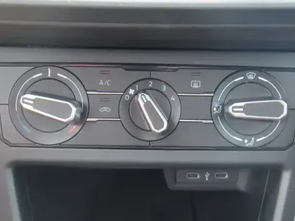 Photo 62 Volkswagen Polo  1.0 TSI 95 S&S BVM5