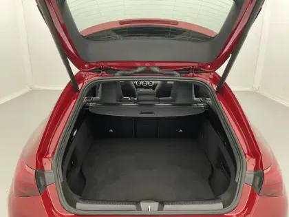 Photo 13 Mercedes CLA  Shooting Brake 250 e 8G-DCT