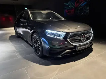 Photo 22 Mercedes Classe E  Break 300 e Hybrid EQ 9G-Tronic