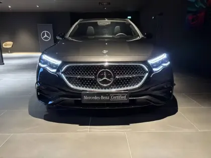 Photo 43 Mercedes Classe E  Break 300 e Hybrid EQ 9G-Tronic