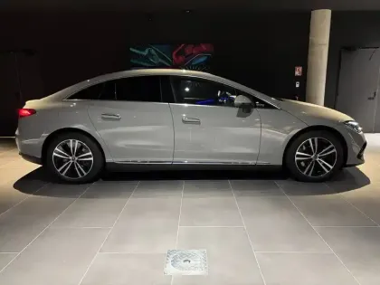 Photo 35 Mercedes EQE  300