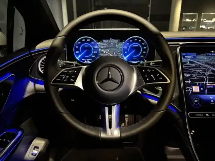 Photo 5 Mercedes EQE  300